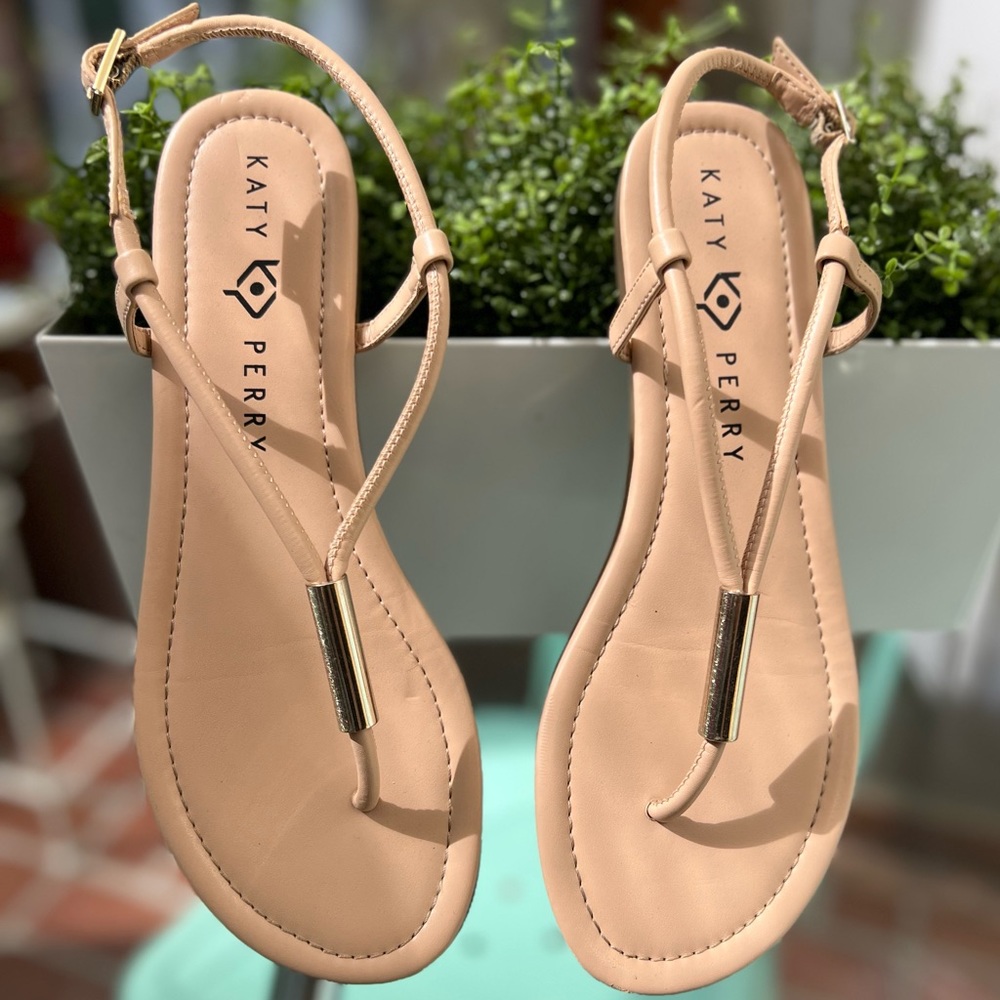 Katy Perry The Jule Flat Sandal Size 8